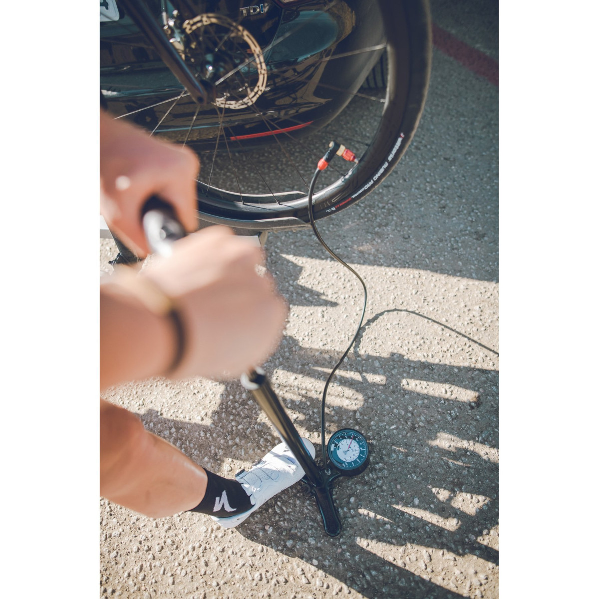 Lezyne Classic Floor Drive 3.5 grīdas pumpis | Metāliski melns