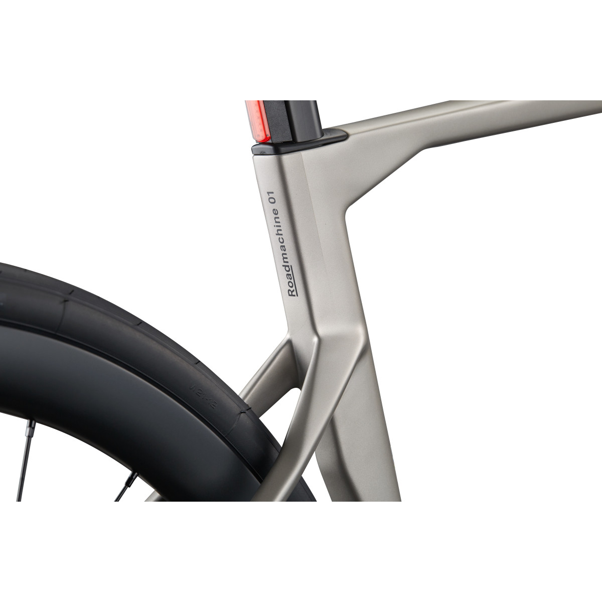 BMC Roadmachine 01 Three šosejas velosipēds | Arctic Silver