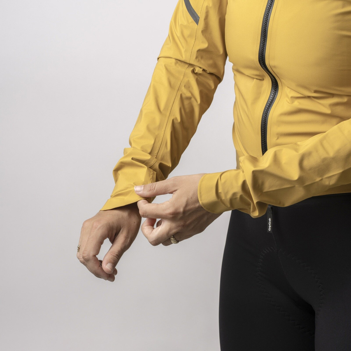 GripGrab RainMaster Ūdensnecaurlaidīga, viegla sieviešu jaka | Mustard Yellow