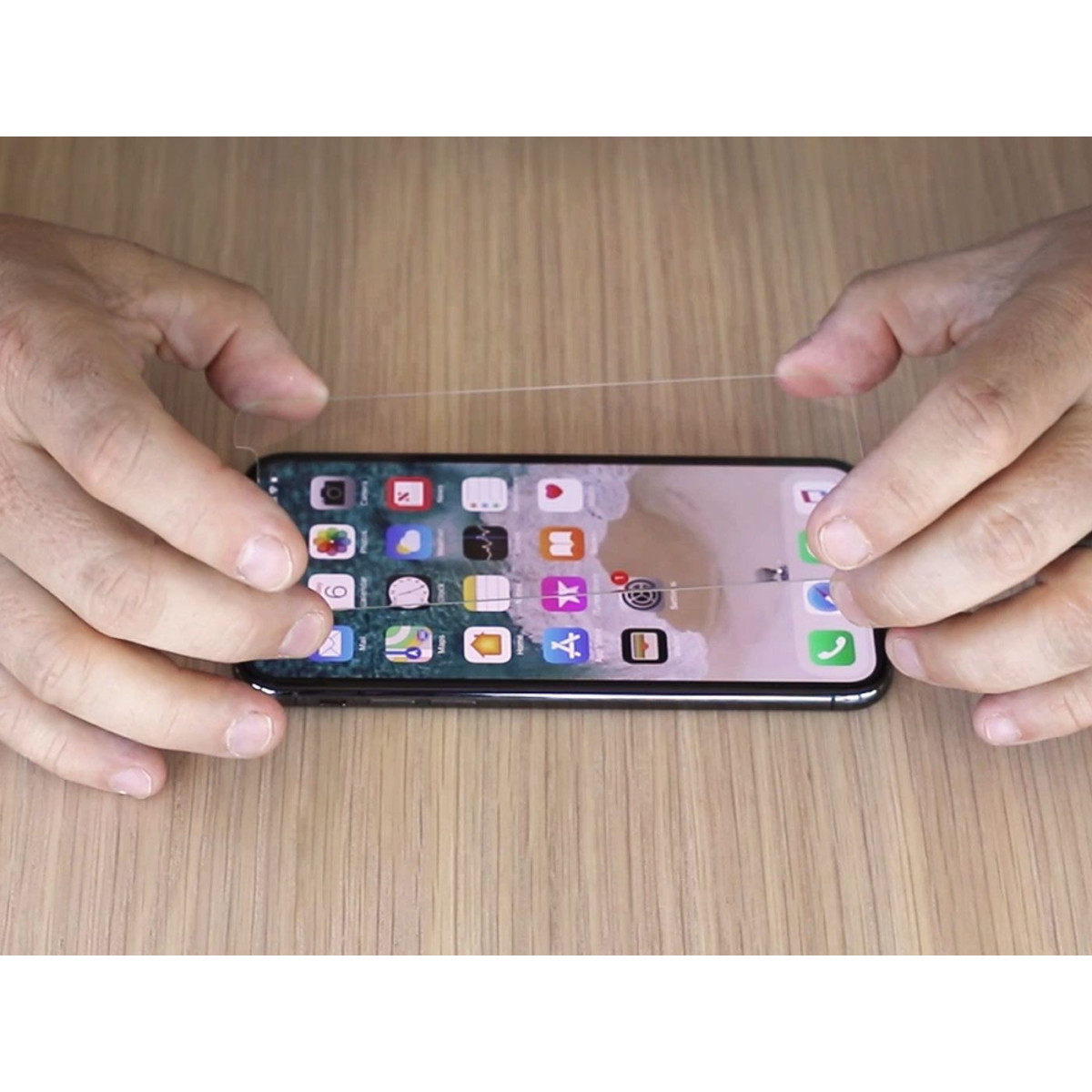 Quad Lock® stikla ekrāna aizsargs | iPhone 17 Pro