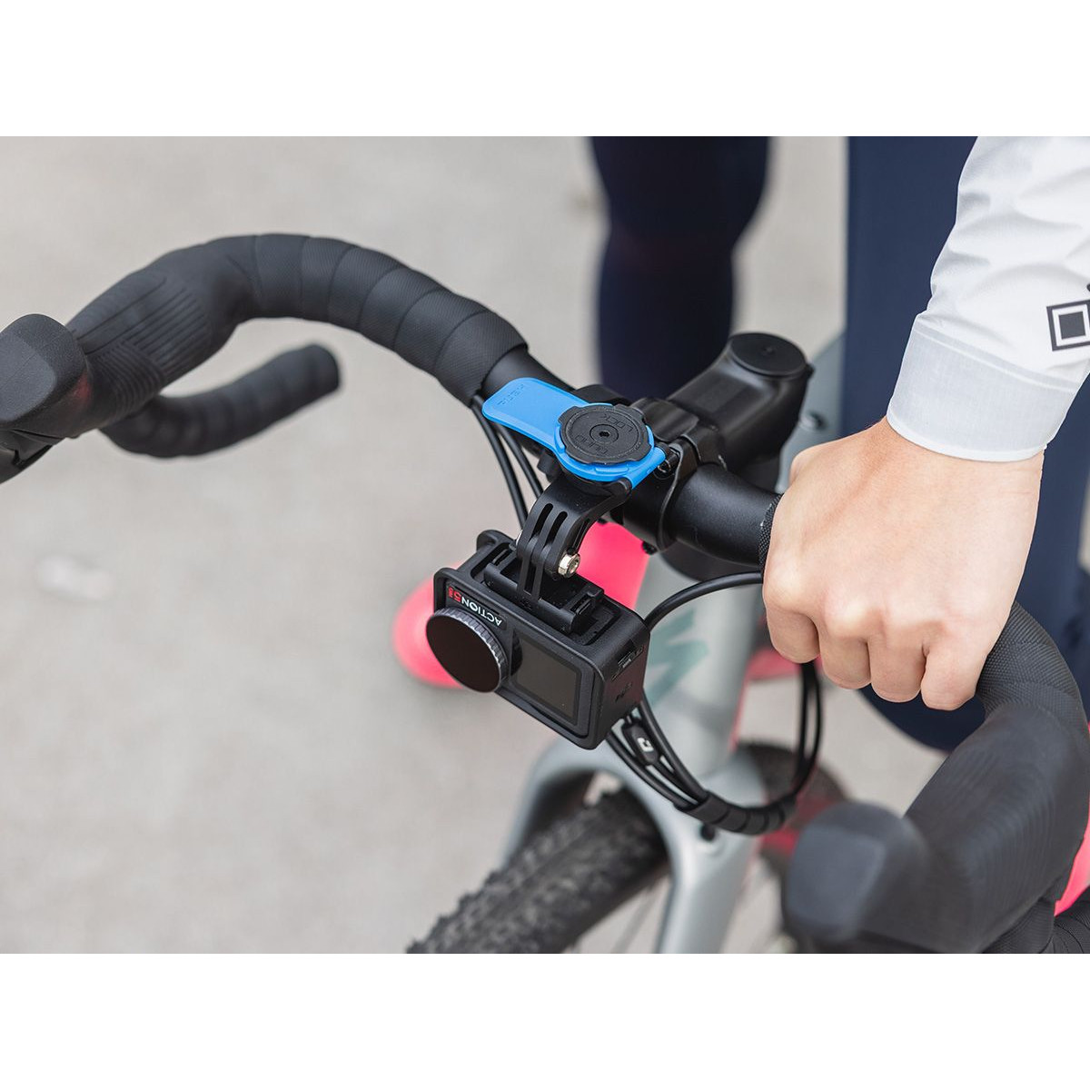 Quad Lock® Out Front Mount luktura/kameras adapteris