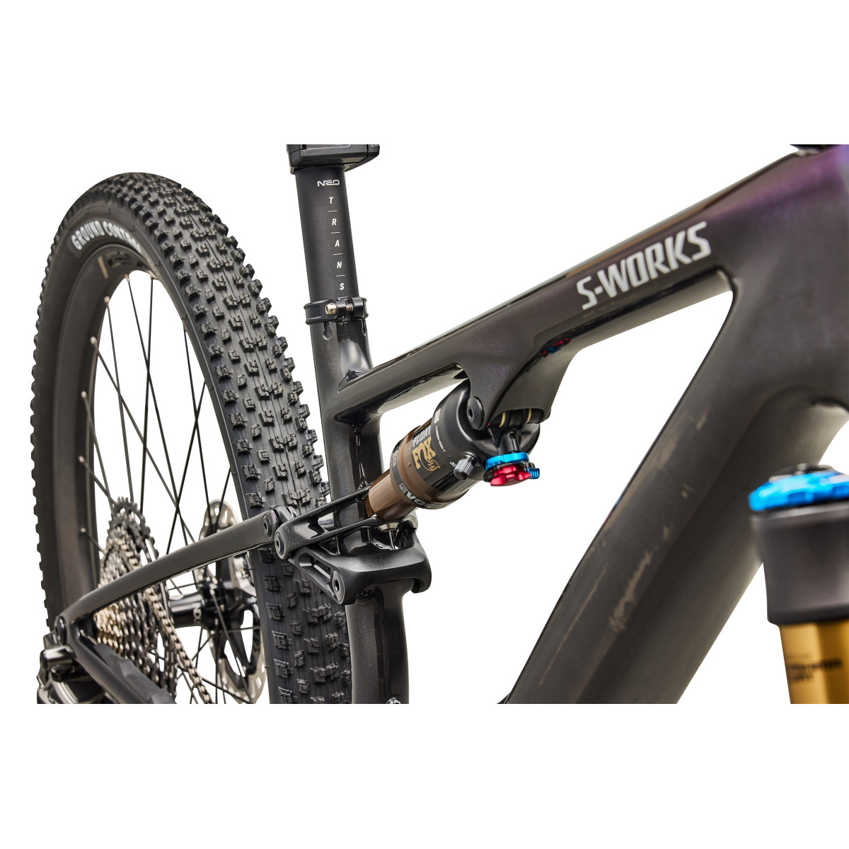 S-Works Epic 8 Evo Di2 kalnu velosipēds | Gloss Carbon - Green to Purple Viavi Fade