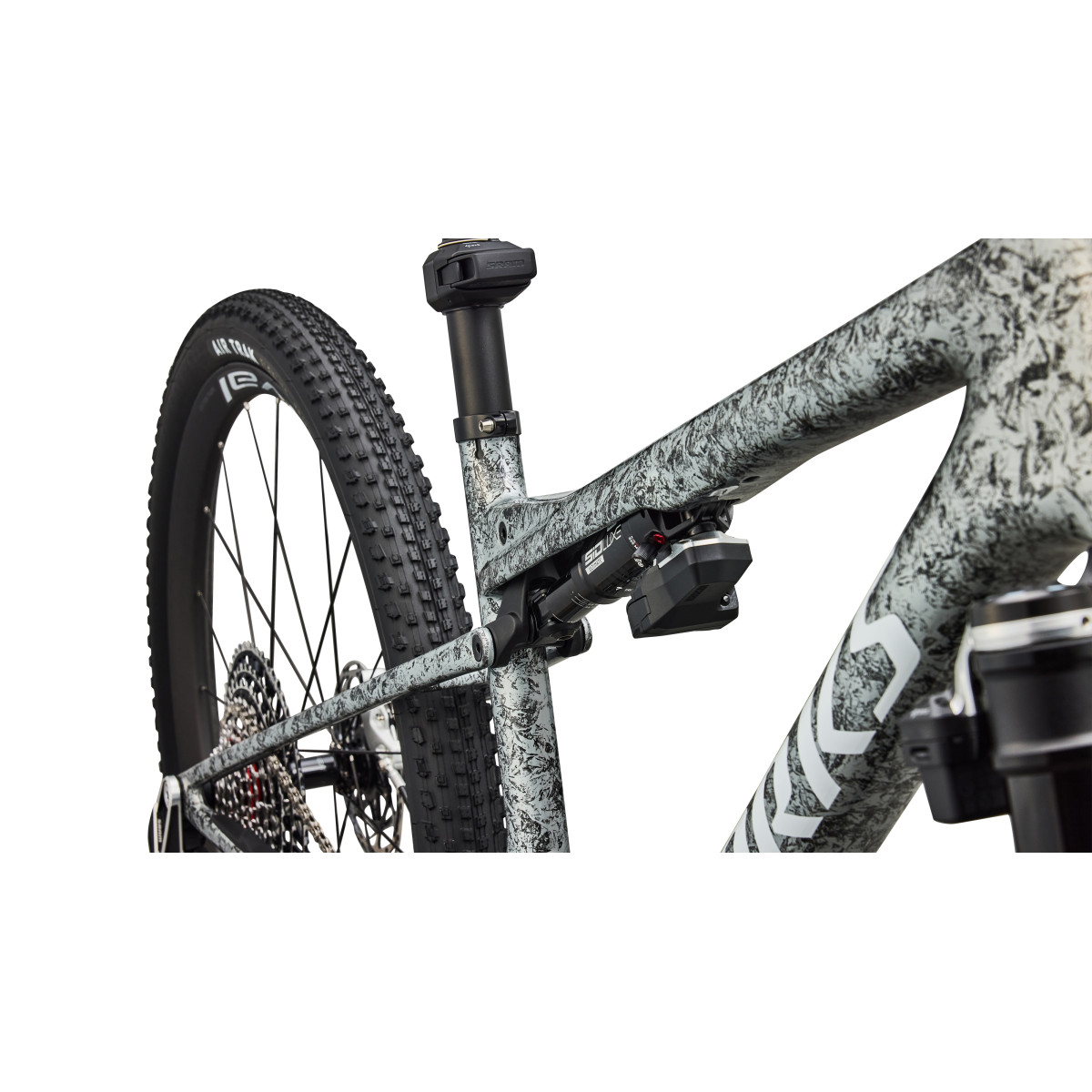 S-Works Epic 9 kalnu velosipēds | Gloss Metallic Obsidian - Metallic White Silver