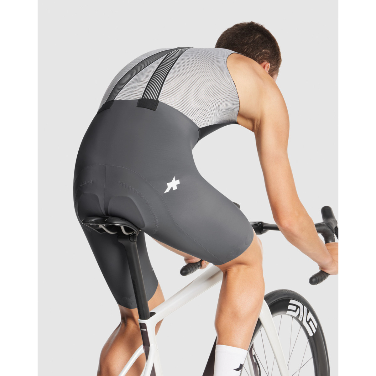 Assos Equipe R S11 šorti | Robust Grey