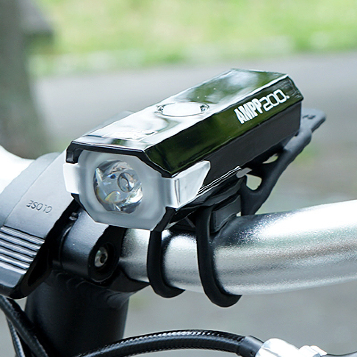 Cat Eye AMPP200 / ViZ100 velosipēdu lukturu komplekts | Micro USB
