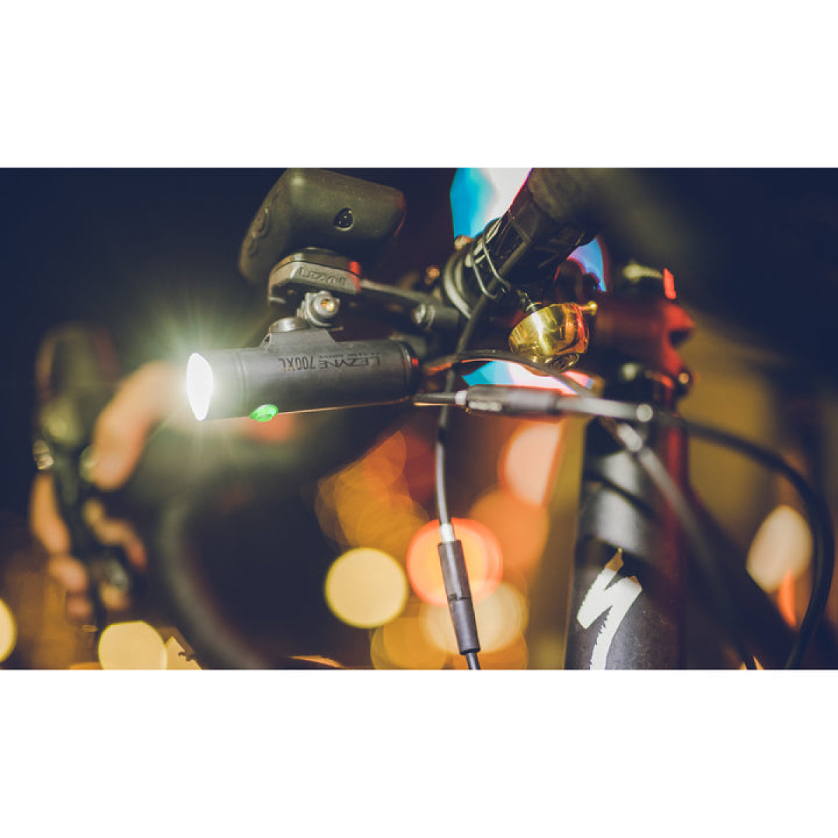 Lezyne Classic Drive 700XL priekšējais lukturis | Matēts melns