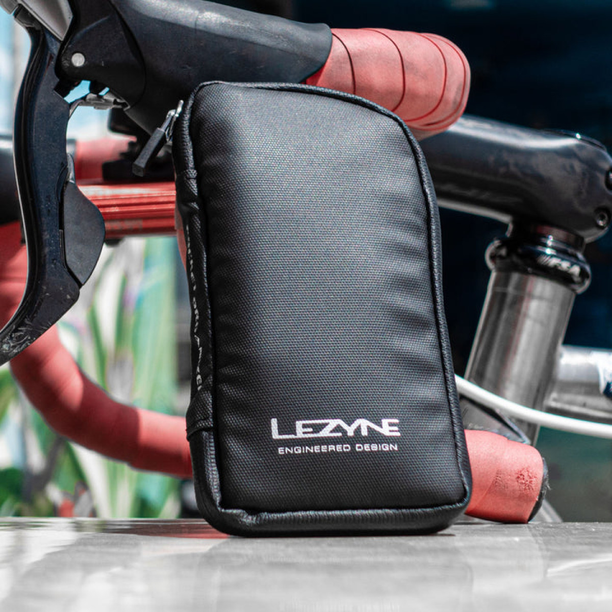 Lezyne Kabatas organizēta soma - MTB