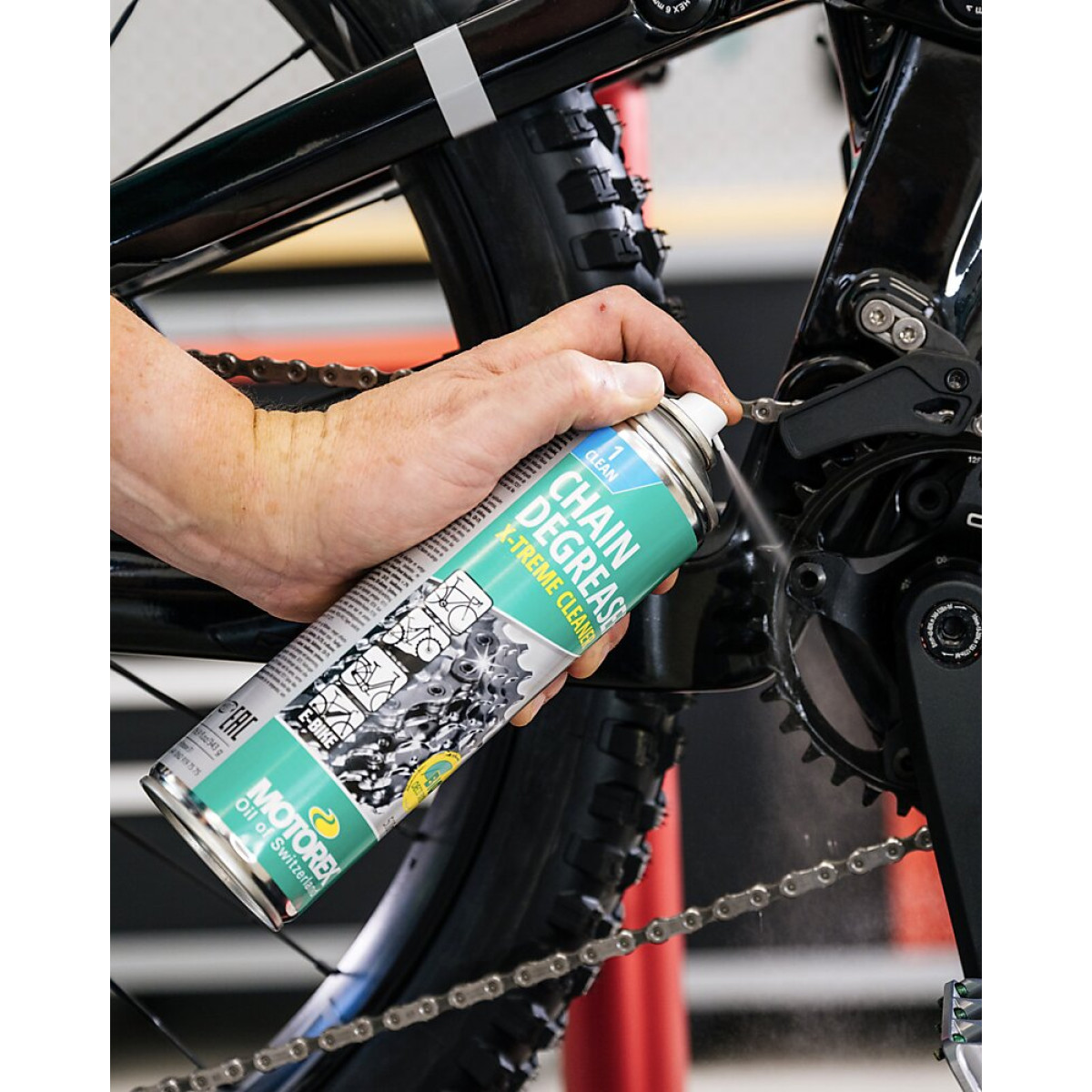 Motorex aerosola ķēdes attaukošanas līdzeklis | 500ml