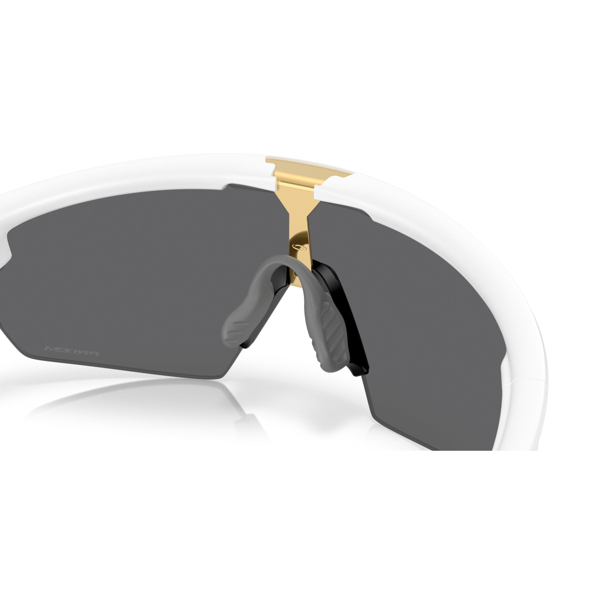 Oakley Sphaera™ saulesbrilles | Matte White - Prizm Black - Gold Logo