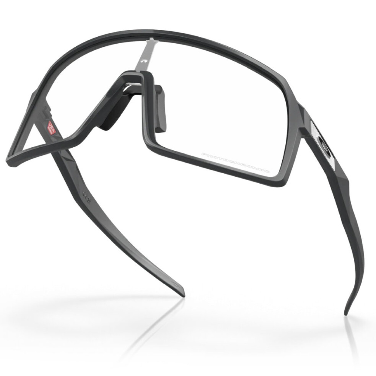 Oakley Sutro saulesbrilles | Matte Carbon - Clear Photochromic