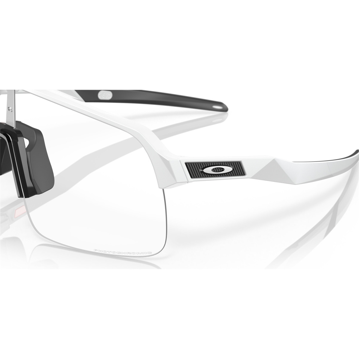 Oakley Sutro Lite saulesbrilles | Matte White - Clear To Black Iridium Photochromic