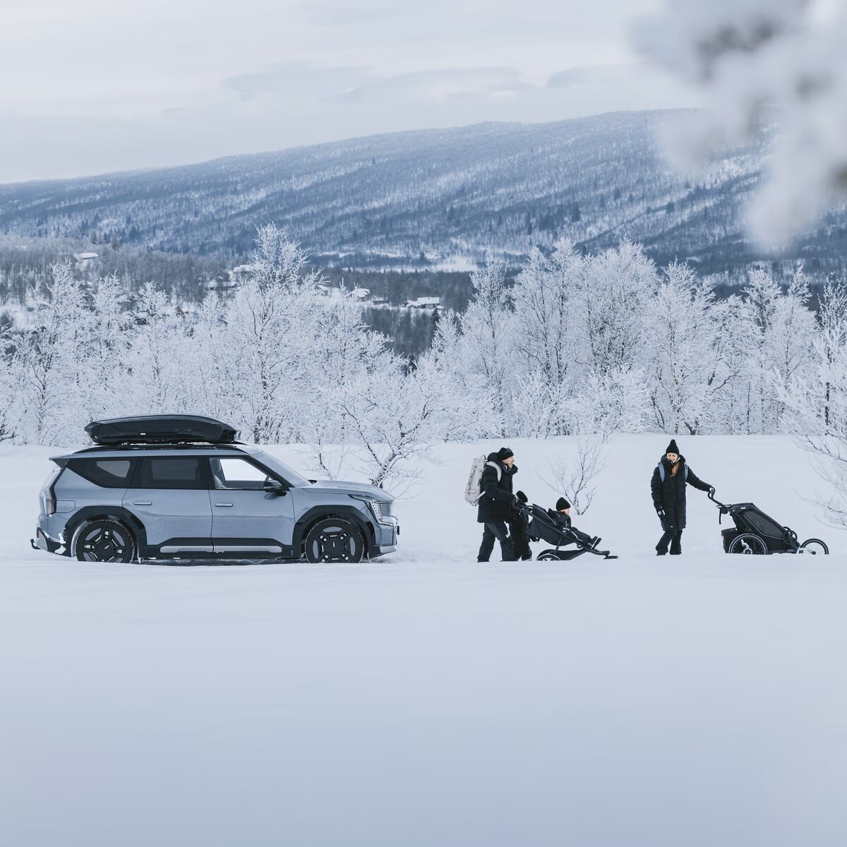 Thule Motion 3 sporta jumta bagāžnieks | Melns, spīdīgs